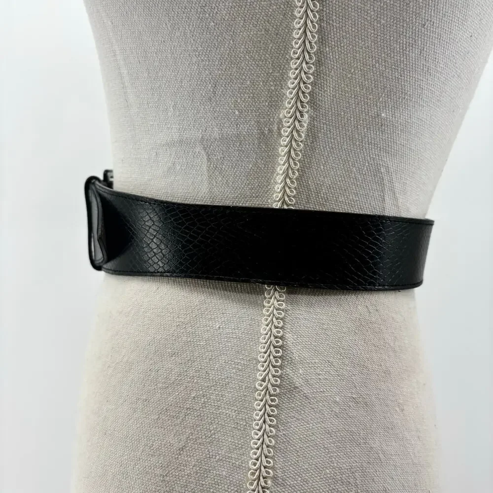 Vintage Women's Small Belt Black Faux Leather Snakeskin Texture Statement Buckle